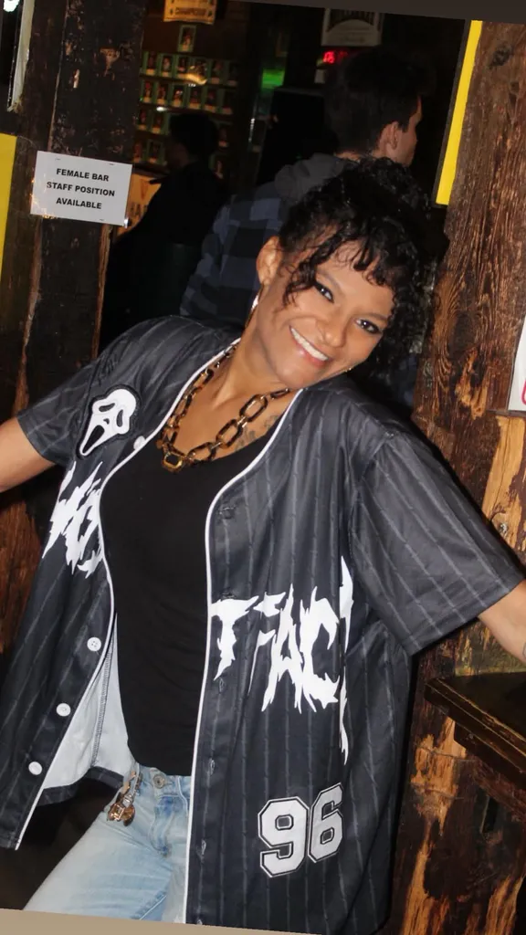Vanessa, founder of Madd Love Cleaning
